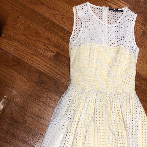 French connection eyelet dress - Picture 3 of 4